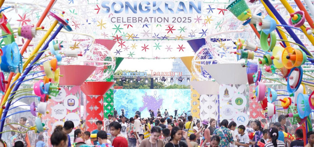สุดคึกคัก!! “ICONSIAM THAICONIC SONGKRAN CELEBRATION 2025” งานมหาสงกรานต์ไอคอนสยาม 