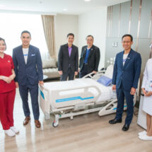 พริ้นซิเพิล เฮลท์แคร์ ร่วมกับ เอสซีจีซี และพันธมิตร เผยโฉมกระเบื้องพีวีซีรักษ์โลกจากถุงน้ำยาล้างไต ครั้งแรกในไทย มิติใหม่ของหลักเศรษฐกิจหมุนเวียนในวงการแพทย์