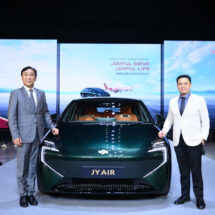 ครั้งแรกในไทย! จูนเหยา เปิดตัว “JY AIR” ยานยนต์ไฟฟ้ารุ่นแรกที่ผสมผสานเทคโนโลยีอัจฉริยะและความยั่งยืน