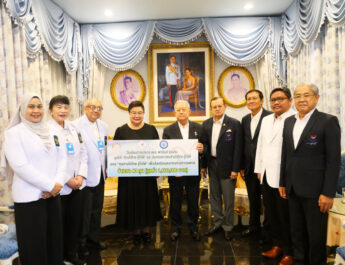 คณะผู้บริหารโรงเรียนการบริบาล เดอะ พาเร้นส์ เข้าพบ พลเอกสุรยุทธ์ จุลานนท์ ณ มูลนิธิรัฐบุรุษ มอบทุน “สานใจไทย” สนับสนุนเยาวชนสู่บุคลากรสุขภาพคุณภาพของประเทศ